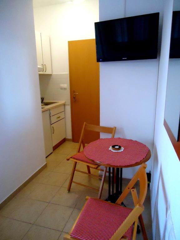 Apartments Mandic Tučepi Стая снимка