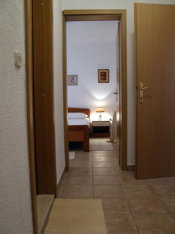 Apartments Mandic Tučepi Стая снимка